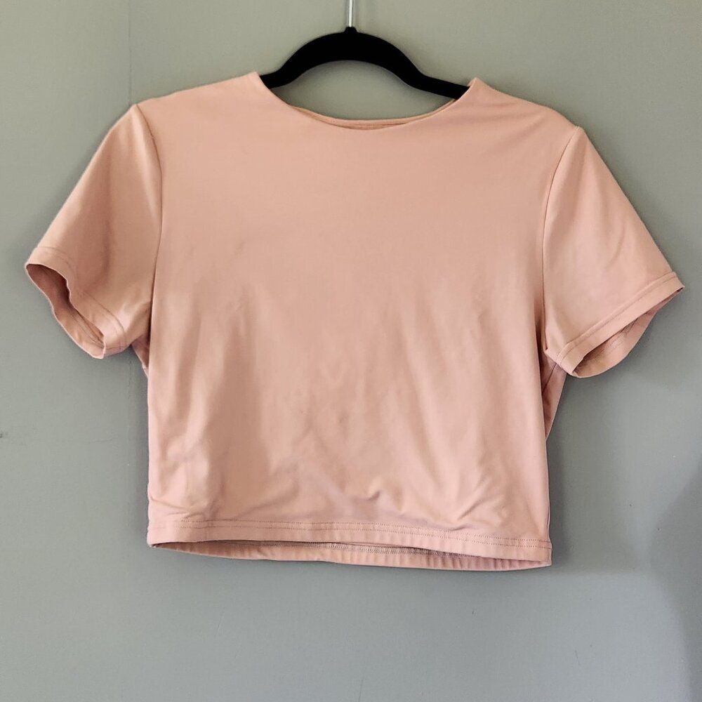 REORIA Crop Top. Lg. Pink. Athleisure Yoga Pilates Balletcore Feminine Travel
